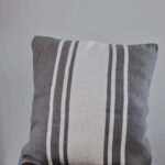 Almohadón Modelo Bayona Gris Óptico