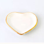 Plato Corazón en Cerámica Blanco – Filete Oro